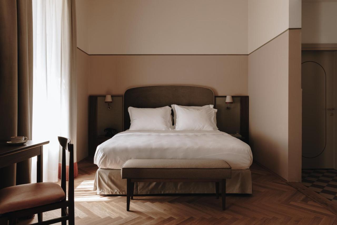 Parkhotel Mondschein, A Member Of Design Hotels Bolzano Bagian luar foto