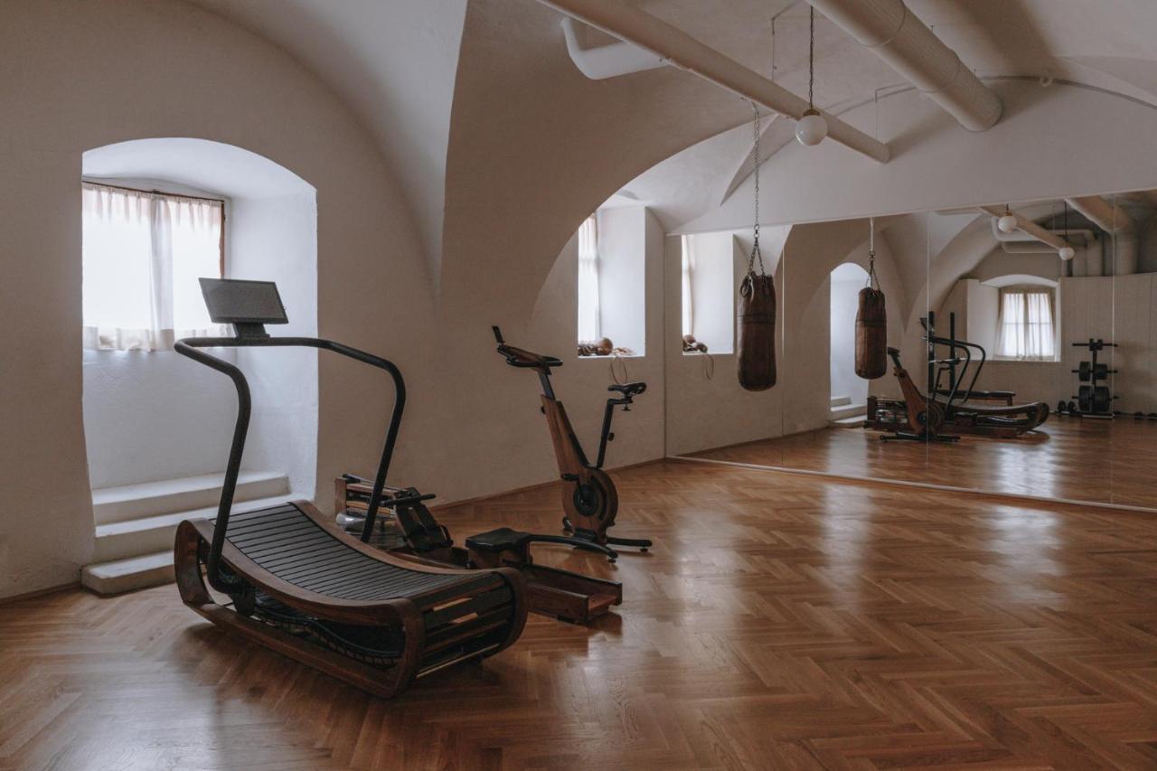 Parkhotel Mondschein, A Member Of Design Hotels Bolzano Bagian luar foto