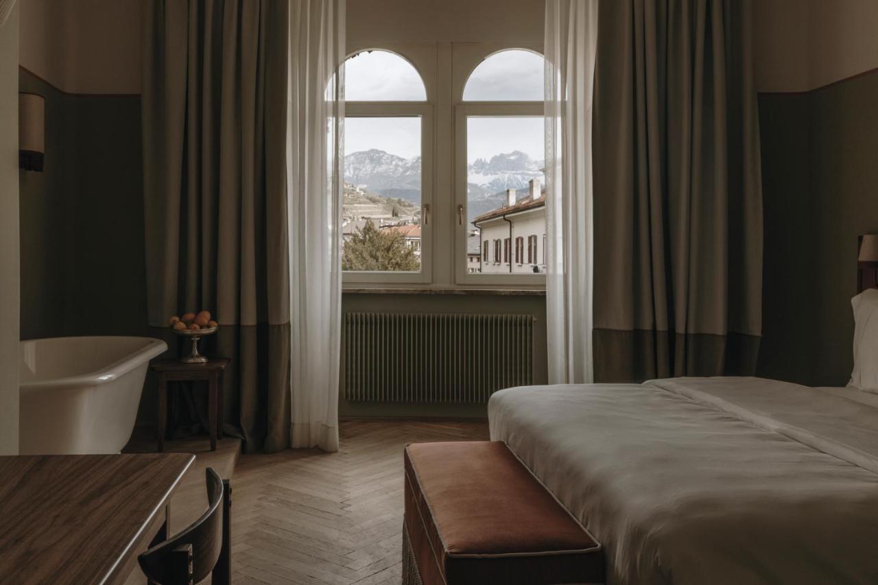Parkhotel Mondschein, A Member Of Design Hotels Bolzano Bagian luar foto