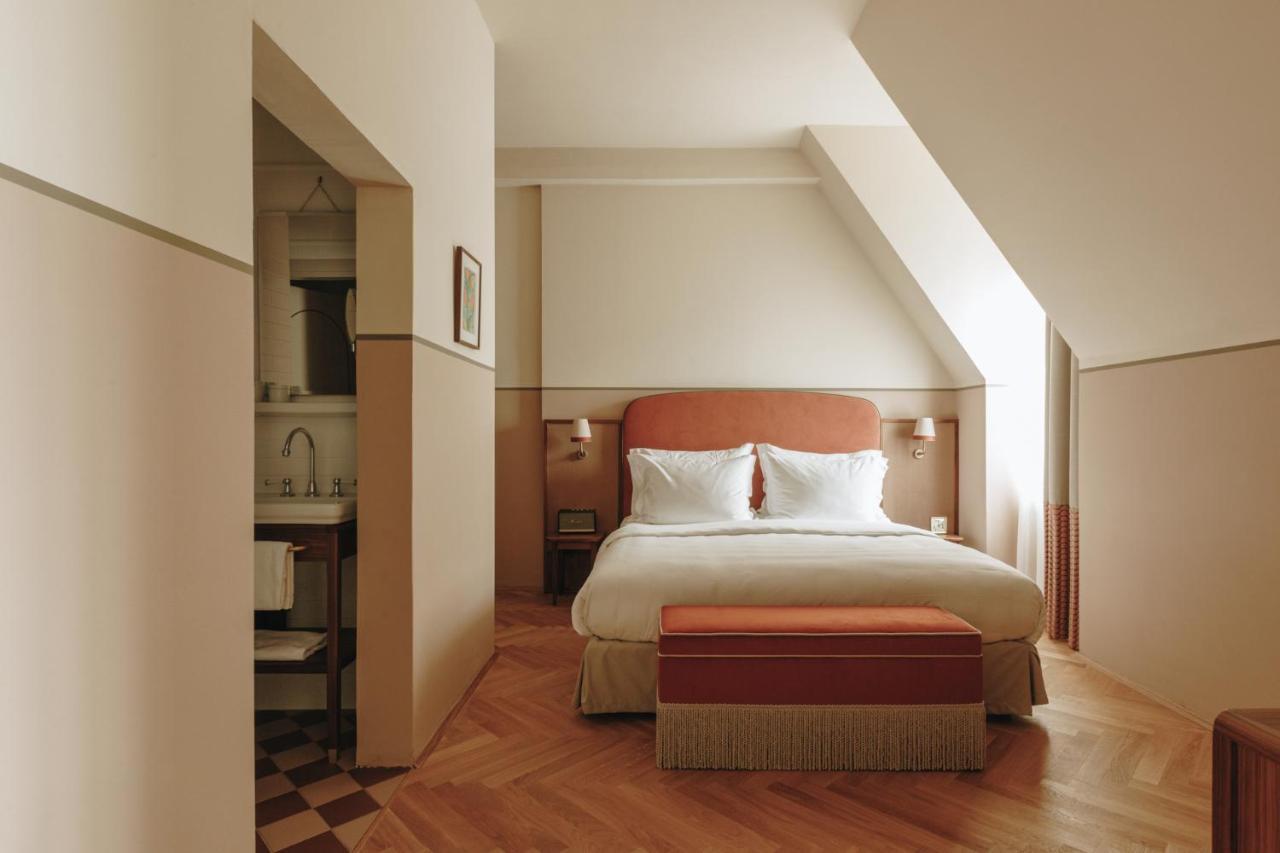 Parkhotel Mondschein, A Member Of Design Hotels Bolzano Bagian luar foto