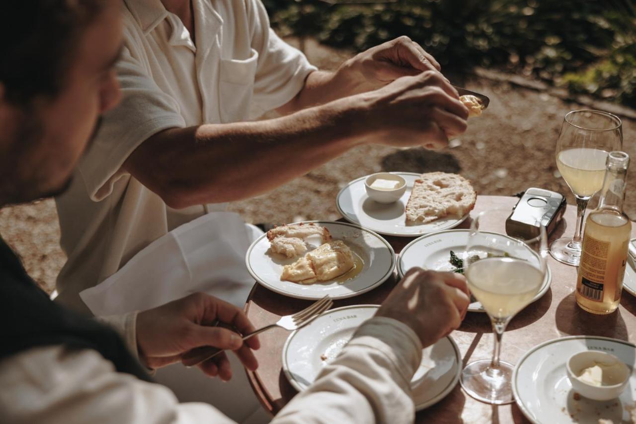 Parkhotel Mondschein, A Member Of Design Hotels Bolzano Bagian luar foto